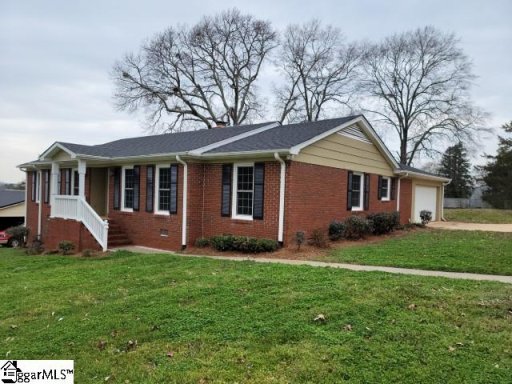 904 Huckleberry Lane