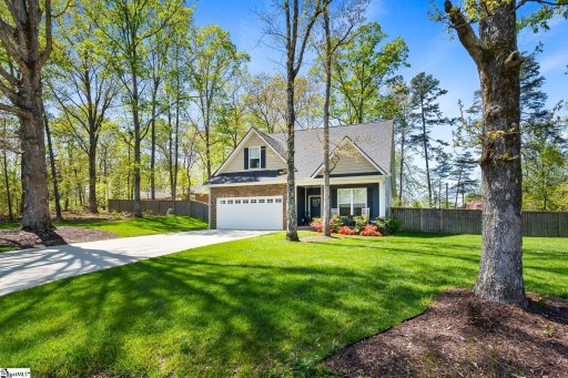 205 Robertson Circle