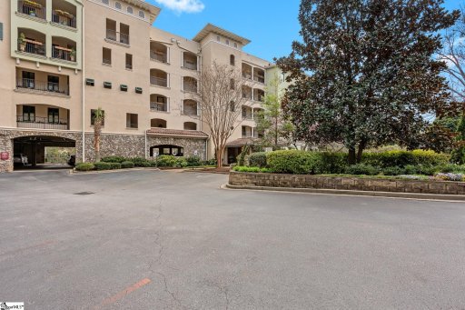 1209 E. Washington Street Unit 102