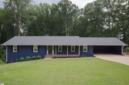 6 Balmoral Court