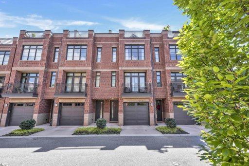 1027 S Main Street Unit 204