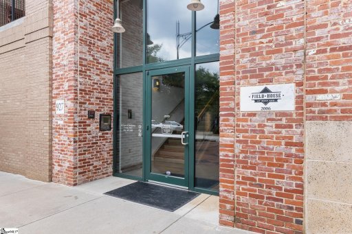 927 S Main Street Unit 202