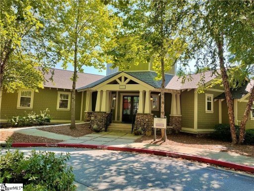 833 Old Greenville Highway