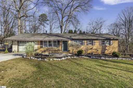 140 Woodridge Circle