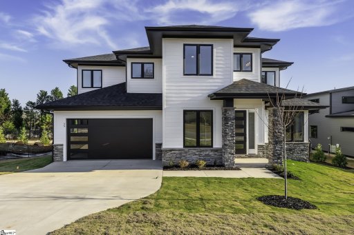 39 Village Crest Drive