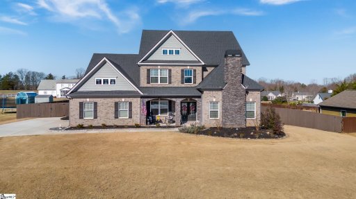 5 Ridgewater Court