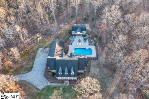 205 Dove Hill Circle