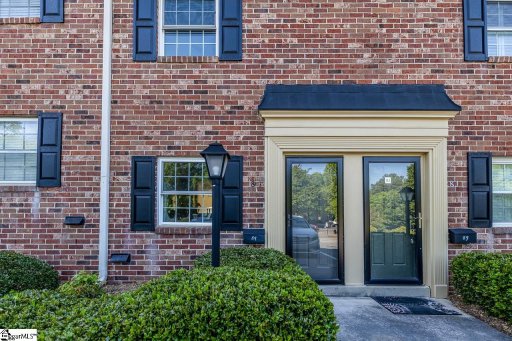 2530 East North Street Unit 8-I