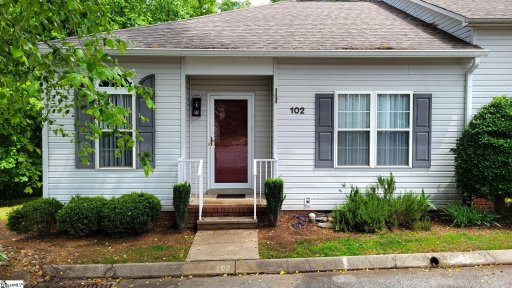 102 Huntress Drive