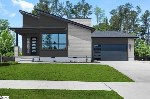 40 Village Crest Drive