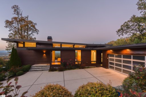 6 Windfaire Pass Court