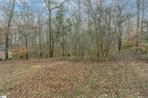 5 Woodland Hills Lane