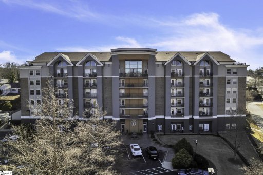 1001 S Church Street #401