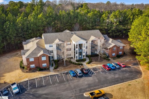 180 Wexford Drive Unit #104