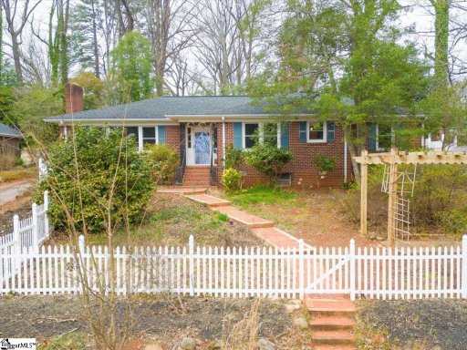 215 Dellwood Drive
