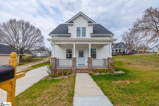 1117 Diamondtip Boulevard