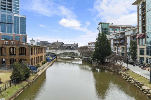 154 Riverplace Drive Unit 402