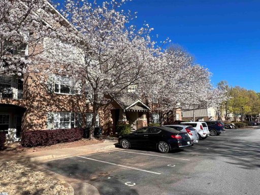 833 Old Greenville Highway Unit 811