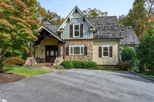 870 Club House Drive