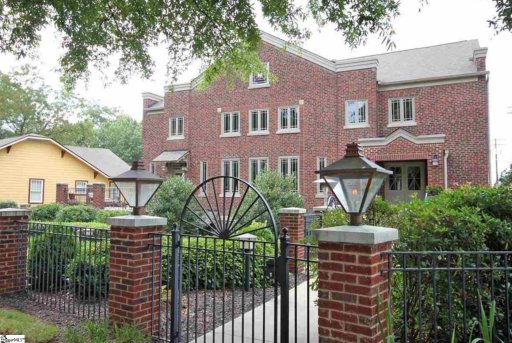 325 Hampton Avenue Unit #107