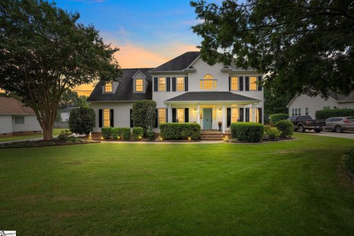 118 Chenoweth Drive