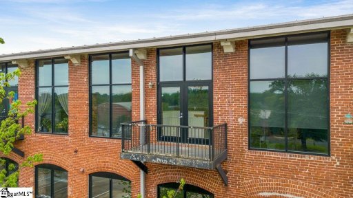 300 South Street Unit 208