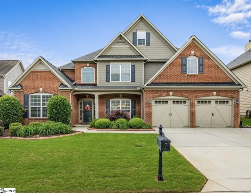 7 Roanoke Hills Court