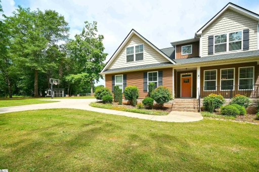 115 Robertson Circle