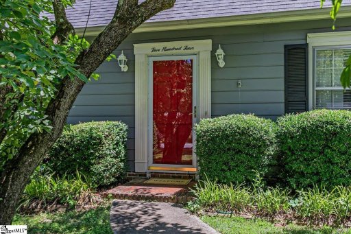 504 Gray Fox Square
