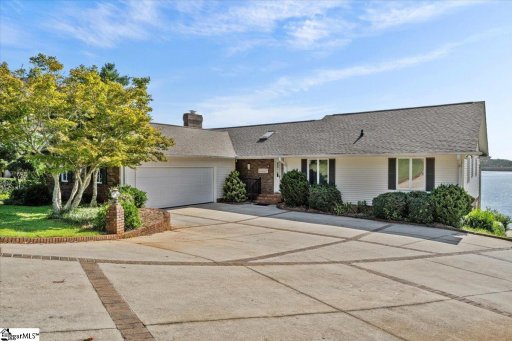 1710 Keowee Lakeshore Drive