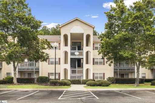 180 Wexford Drive Unit #303