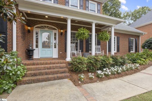 303 Trotters Field Way