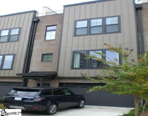 121 W Stone Avenue Unit 15