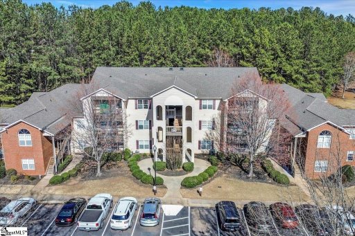 190 Wexford Drive Unit 203