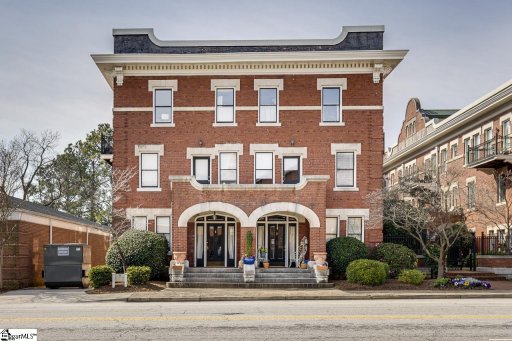 400 E Washington Street Unit 26