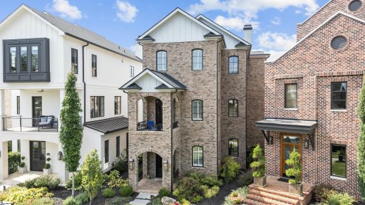 16 Augusta Walk Avenue