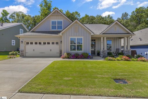 207 Ridgebury Place