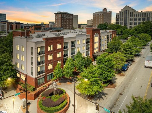 98 E Mcbee Avenue Unit 311