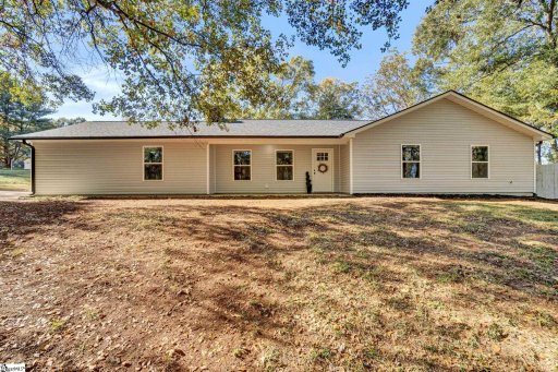 16 Willow Pines Court