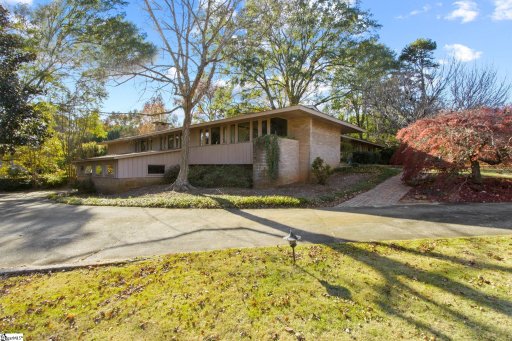 102 Stonehaven Drive