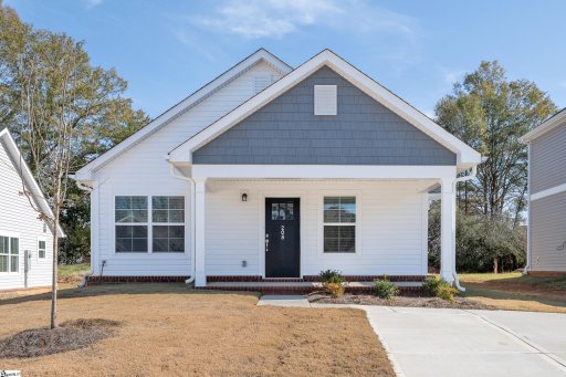 208 Waltham Court