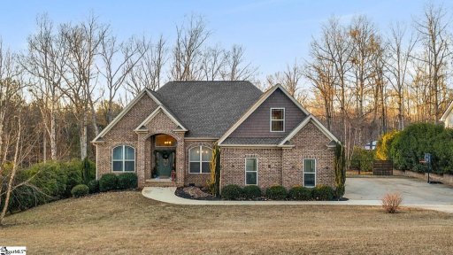 185 Victoria Drive