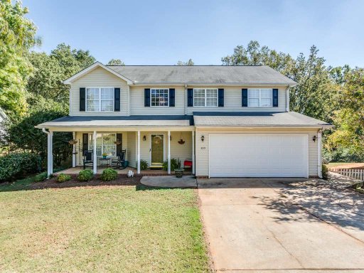 320 Red Fox Lane