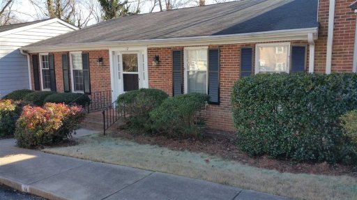 12 Woodberry Place