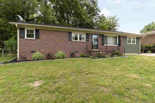 102 Pinewood Drive