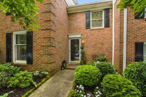 171 Buckstone Lane