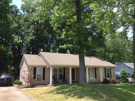 215 Seven Oaks Ln