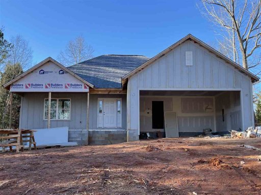 105 Houndsear Trail