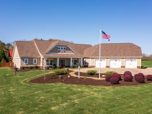 105 Tyger Farm Ln