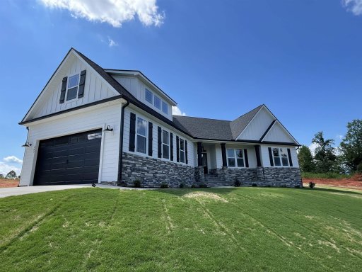 207 Eagles Crest Drive